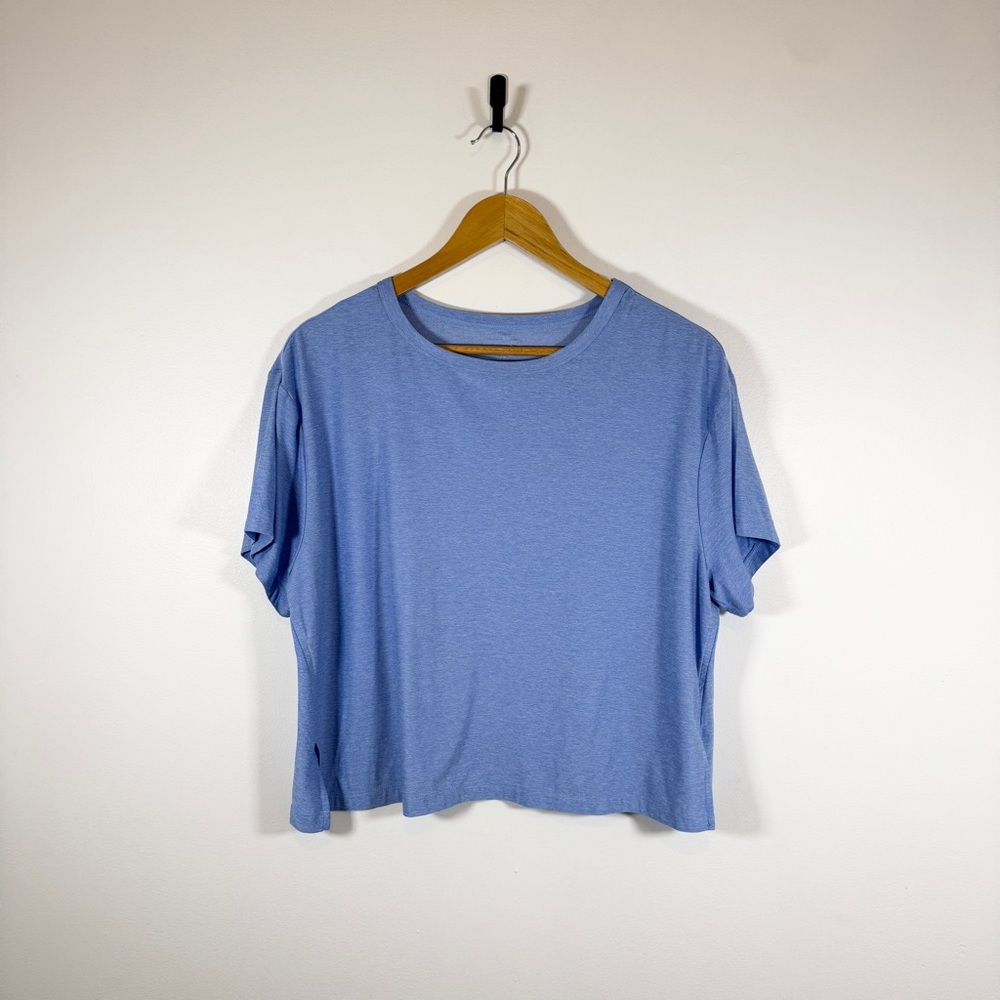 Old Navy Active Light Blue Cloud 94 Soft Go Dry Athletic Tee